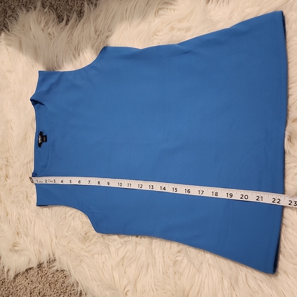 Express Body Contour Tank - Picture 4 of 5